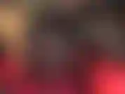 Pernas de meia-calça azul-marinho brilhantes, fetiche por pernas cruzadas e estendidas, dedos pontudos, armadilha para pênis - esfregue-se em todas essas longas pernas de náilon, deslize entre as coxas cruzadas.