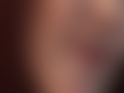 Fixação oral - fetiche por lábios nus, boca e língua.