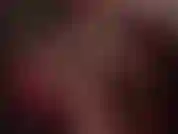 Meia-calça bege escura e brilhante - adore meus pés de náilon e minha bunda. Vou colocar uma meia na minha mão para acariciar seu pau com essas meias de náilon sedosas.