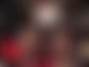 A senhora vivian te atrai com suas belas pernas longas, vestidas com meia-calça. Mas a senhora planejou fazer você adorar cada centímetro do seu maior strap-on preto.