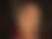 Com curvas de nylon perfeitas para adorar - pernas longas, bunda coberta por meia-calça e pés sensuais, combinados com um enorme pau branco, para uma maravilhosa adoração sensual de nylon e pegging.