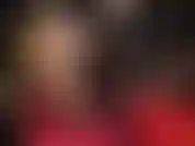 Uso meia-calça listrada nude, adoro bunda e uso mules sensuais de salto alto plataforma.