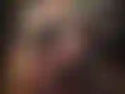 Espartilho de couro, shorts curtos, meia-calça brilhante e botas de couro - a patroa fica tão linda com essa roupa, exibindo suas curvas perfeitas.