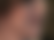 Fetiche por mãos em luvas pretas de náilon transparente e sensuais.