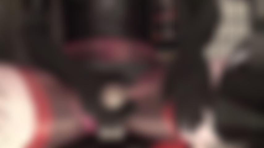 O pau da senhora te excita - botas até a coxa, macacão de spandex, muitas camadas de meias e meia-calças sensuais, fetiche por cuspe e ponto de vista com cinta-liga preta.