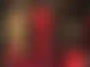 Desde leggings vermelhas até meias-calças pretas transparentes.