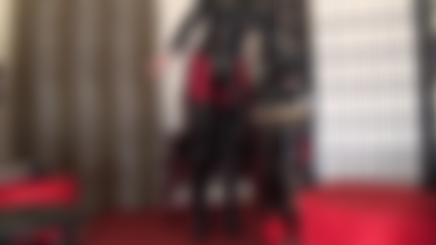 Um pau preto grosso e enorme - esta cinta-liga não é para os submissos fracos. Este pau enorme e grande é para as verdadeiras putas, as rainhas do tamanho, aquelas que babam só de pensar em ter esse pau gigante rasgando seus buracos.