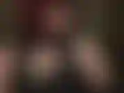 A senhora provoca com suas luvas pretas e sensuais de pvc brilhante. Você simplesmente não consegue resistir a um par brilhante como este. Eu sei que você quer senti-las por todo o seu corpo, por dentro e por fora...