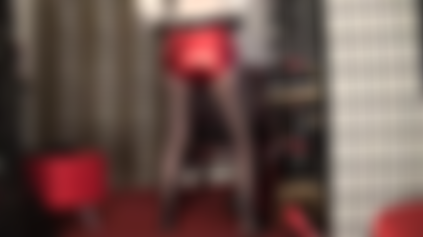 Seu pau lateja por esses shorts e calcinhas metálicos brilhantes e sensuais nas cores vermelho, prata, dourado e preto.