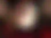 A senhora quer que você adore suas pernas longas e maravilhosas em camadas de náilon, até sua bunda incrível em shorts de cetim vermelho, antes de exigir que você satisfaça seus grandes paus.