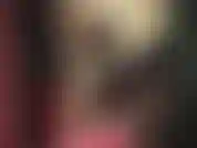 Observe a amante usar vários pares de meias-calças brilhantes e extra sensuais, provocando com suas pernas e bunda perfeitas.