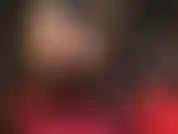 As pernas longas e fabulosas da senhora, com botas de couro e meia-calça dourada brilhante ou meia-calça preta com saltos sensuais de tiras. Por que escolher? Aqui você verá os dois! Escolha a sua vencedora.