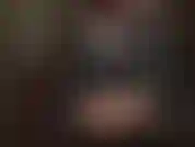 Luvas de látex pretas brilhantes e sensuais provocam - você daria qualquer coisa para sentir essas luvas de borracha escorregadias por todo o seu corpo...