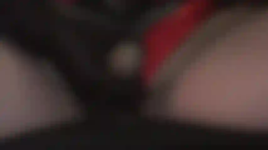 Pau na sua cara - porque você é uma vagabunda imunda e cobiçosa que não se cansa de pau, a patroa bate vários paus na sua cara.