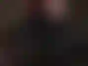 Entregue-se ao seu fetiche por luvas pretas brilhantes de pvc. A senhora sabe como te provocar com essas luvas pretas de vinil sensuais.