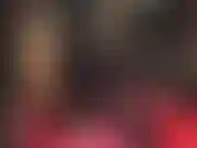 Tenho fetiche por calças de cetim - você as ama sedosas e brilhantes. A mistress tem a calça e a blusa perfeitas para você adorar.