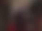 A senhora vivian lhe concede permissão para adorar suas curvas maravilhosas neste macacão preto de lycra semi transparente e botas altas brilhantes, com foco na adoração de bundas.