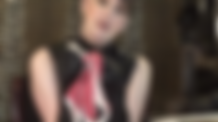 Sph — seu pinto pequeno e patético não se compara a um lindo e grande pau preto com veias enormes. Enquanto você usa calcinha de mulher, o pau grande pega todas as garotas. Ele pode até se divertir com você...