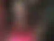 Luvas de látex em todas as pernas de náilon da amante vivian e em seu pau.