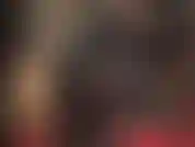 Fetiche por pvc provocante e punheta com luvas, sentada na cara - sua deusa fetichista brilhante em pvc preto de corpo inteiro com botas altas provoca seu pau com seu fetiche favorito, vinil preto... Em particular luvas.