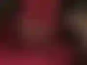 Esfregue seu pau de escravo nos meus pés de meia-calça em meias de náilon marrom escuro brilhantes.