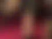 Este é o lugar onde você pertence - adoração aos meus pés, provocada pelo meu balanço e brincadeira com os sapatos, chicote na mão.