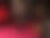 Entre as coxas da sua amante strapon - você mal consegue decidir o que chupar primeiro, os saltos plataforma longos ou meus grandes paus.