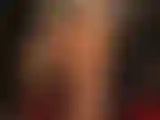 Com camadas de meia-calça super brilhantes - a amante vivian é uma provocadora incrível com suas meias de náilon brilhantes, exibindo pés, pernas e bunda enquanto ordenha seu pau entre as camadas macias.