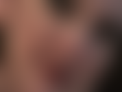 Seduzida para ser minha prostituta - esses lábios vermelhos incrivelmente sensuais e língua te provocam a experimentar meu enorme pau preto.