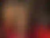 Fetiche por nylon - meias de renda por baixo da meia-calça, além de duas camadas extras brilhantes. Pernas e bunda perfeitas e brilhantes.