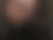 Fetiche por luvas de couro - olhe nos meus olhos enquanto você implora para sentir essas luvas no seu corpo, em volta do seu pescoço, apertando, cada vez mais forte, sorrindo, dedo médio no seu rosto até que as luzes se apaguem...