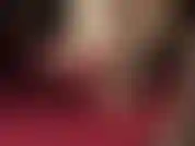 Chupo os dedinhos lindos da minha amante, e um pau enorme vem em seguida. Vou enfiar seu pau bem entre os meus pés, massageando o esperma direto na sua boca.