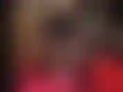 A senhora provoca em preto e branco - para aqueles momentos em que você não consegue decidir se gosta de preto ou branco... Uma luva e salto pretos e uma luva e salto brancos para provocar seu pau...