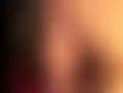 Aqui está um par sexy de meias-calças com costura nude para provocar você...