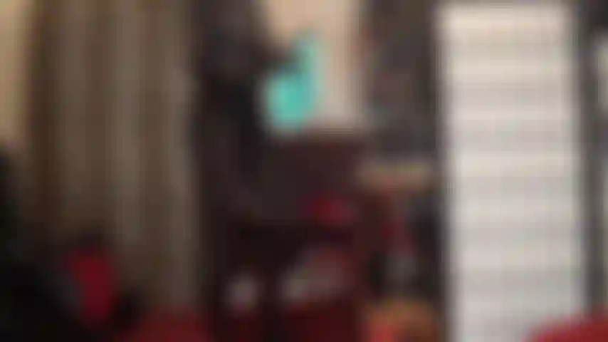 Uma provocação de calcinha sexy com uma variedade de calcinhas de cetim coloridas e brilhantes combinadas com um body fetiche de pvc e meia-calça wolford preta opaca.