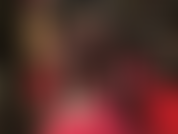 Látex e meias de náilon - meia-calça preta, salto branco e borracha sexy.