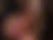 Adoro pés descalços e uso meias sem salto - provocada pelos meus pés descalços, uma meia de náilon totalmente modelada sobre meu pé e um vibrador para esfregar por todo o corpo.