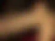 Sacuda o pau do seu escravo por toda a minha meia-calça cinza brilhante - as pernas perfeitas de náilon brilhante da minha patroa são um tesão enorme. Você quer se esfregar nessas pernas longas.