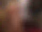 Meias, ligas, meia-calça, calcinhas - a amante provoca com seu corpo incrível. Você nunca chegou tão perto...