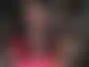 Camadas de meia-calça - uma cor ameixa brilhante sobre meia-calça nude. Mmmm tão sexy!