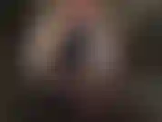 Usando as cintas grossas da amante - vestida com um macacão de borracha preto e brilhante, a amante faz você adorar a bunda antes de encher seus buracos de vagabunda com paus enormes.