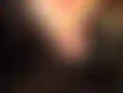 Fodida com força pela sua deusa de pvc. Essa roupa preta brilhante e fetichista te deixa louco, curvado para o meu grande pau preto. Sentindo meus seios em suas costas, deixando meu cuspe escorrer na sua boca aberta de escrava.