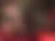 Meia-calça sobre meia-calça de renda - pernas incríveis, saltos sensuais, bunda perfeita, luvas de seda provocantes. A amante sabe o que faz seu pau pingar...