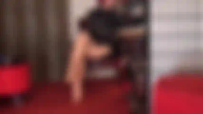 Brilho nunca é demais! Gosta da sua meia-calça extra brilhante? Que tal uma meia-calça dupla e bege brilhante?