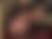 Alimentando seu vício... Venha adorar meus pés e pernas em meia-calça marrom brilhante.