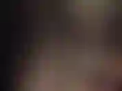 Uma deusa de couro com uma cinta-liga trevor preta e enorme. Sutiã sexy, espartilho, luvas, chapéu, casaco longo e botas de cano alto para provocar meus submissos amantes de couro e pau.