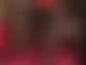 Provocada pelas coxas de nylon sedosas da patroa sob sua mesa.