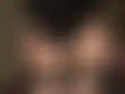 Mmm a amante vivian provoca com seu bumbum perfeito e redondo em meias-calças e collants em camadas e um body preto sexy.