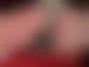 Punheta com meias fofas - o sub viciado em meias é provocado com meias no rosto, então seu pau é preso nas lindas meias de pompom da patroa para ser ordenhado com meus pés.