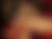 A senhora vivian esfrega um vibrador branco por todo o corpo e o prende entre suas pernas longas e incríveis, usando este lindo par de meias-calças cinzas com costura falsa, luvas de cetim e sapatos de salto alto.